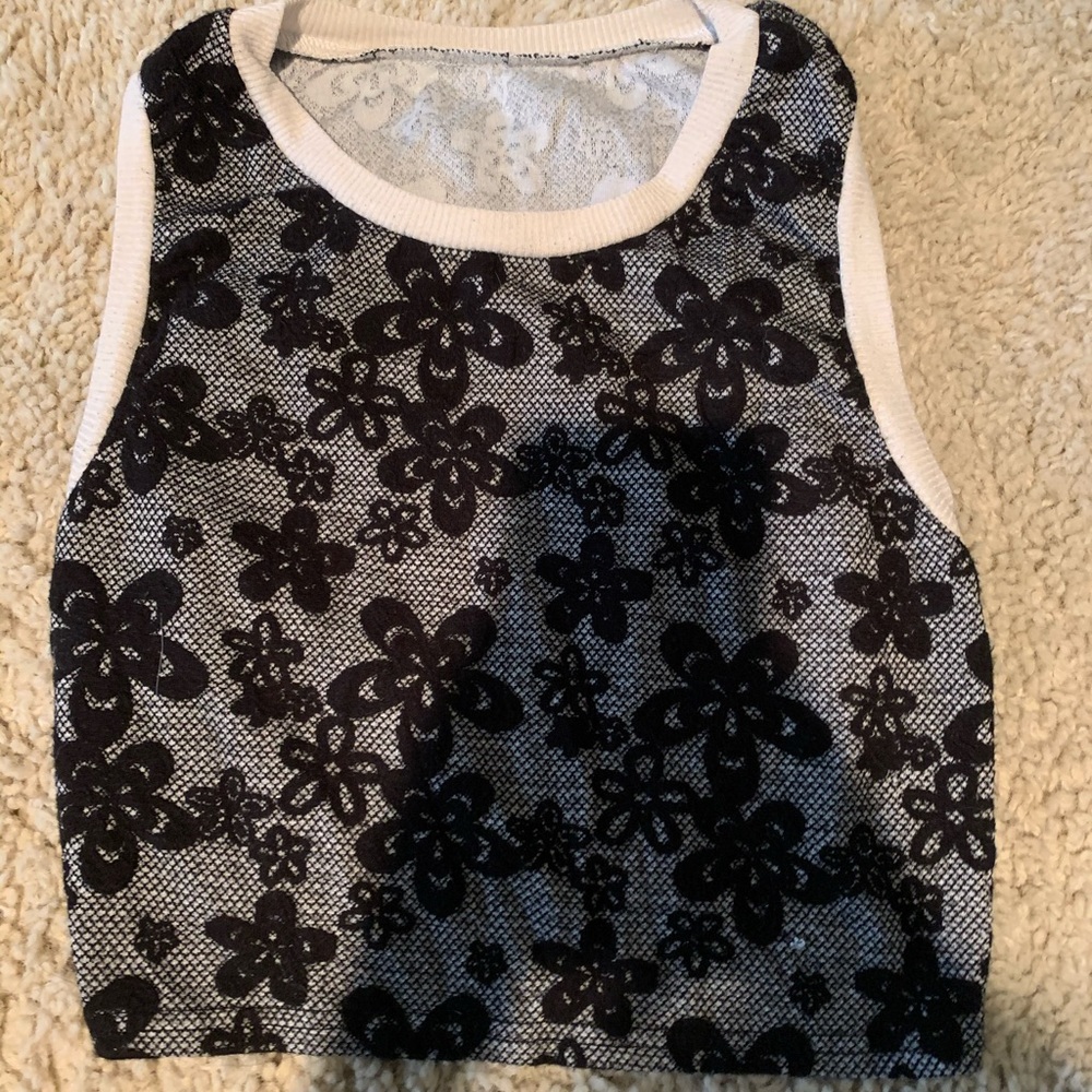 Super cute crop top